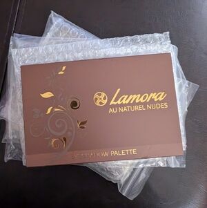 Lamora Au Naturel Nudes Eyeshadow Palette